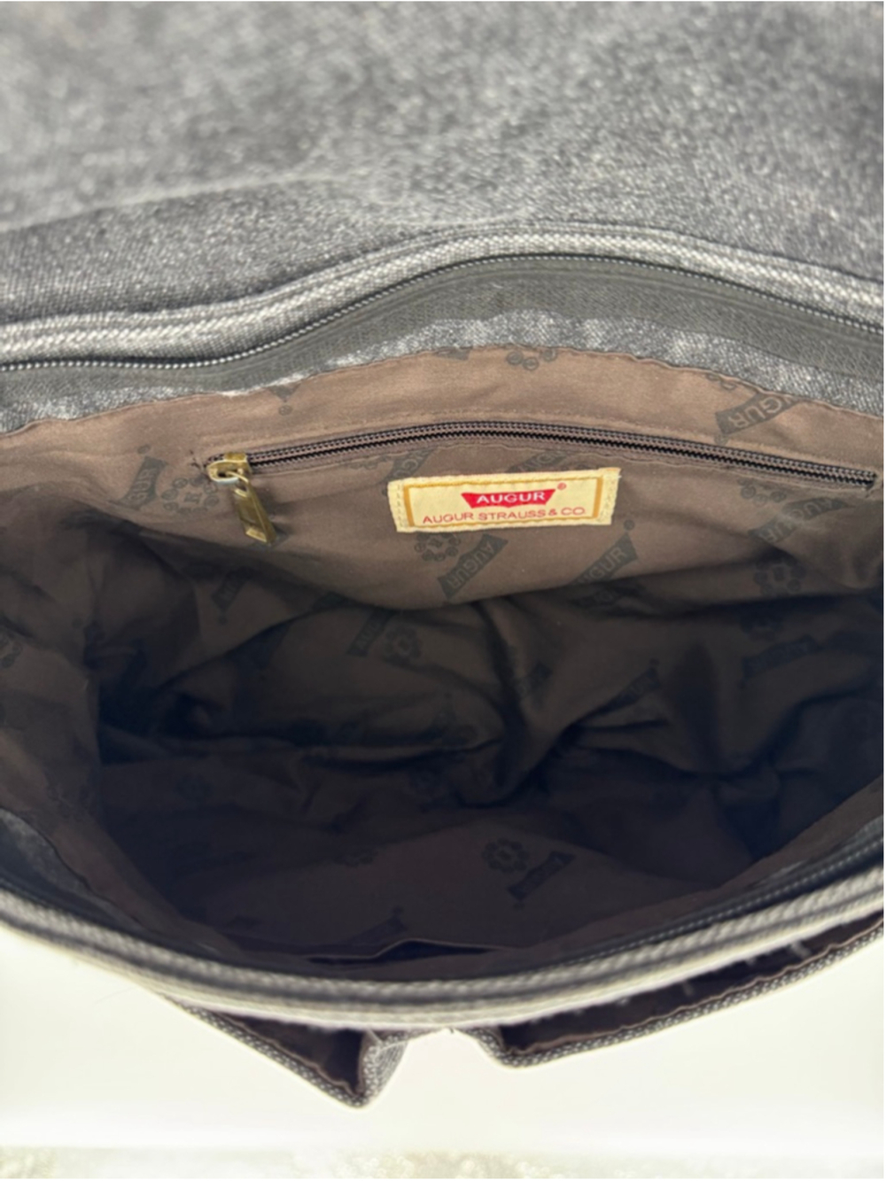 Augur Strauss & Co Gray Messenger Bag One Size with Brown Accents - Picture 5 of 14